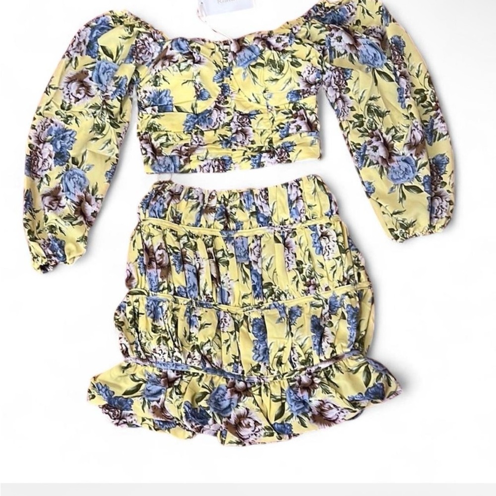NWT Stylish yellow floral top and skirt set by Rosevelet.